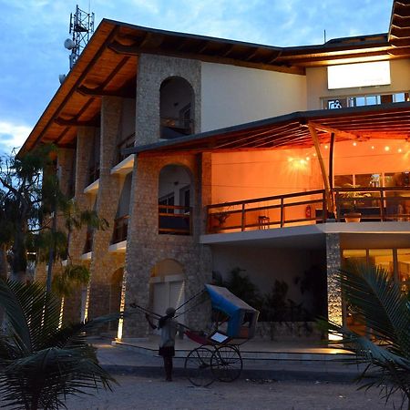 Moringa Hotel Toliara Extérieur photo