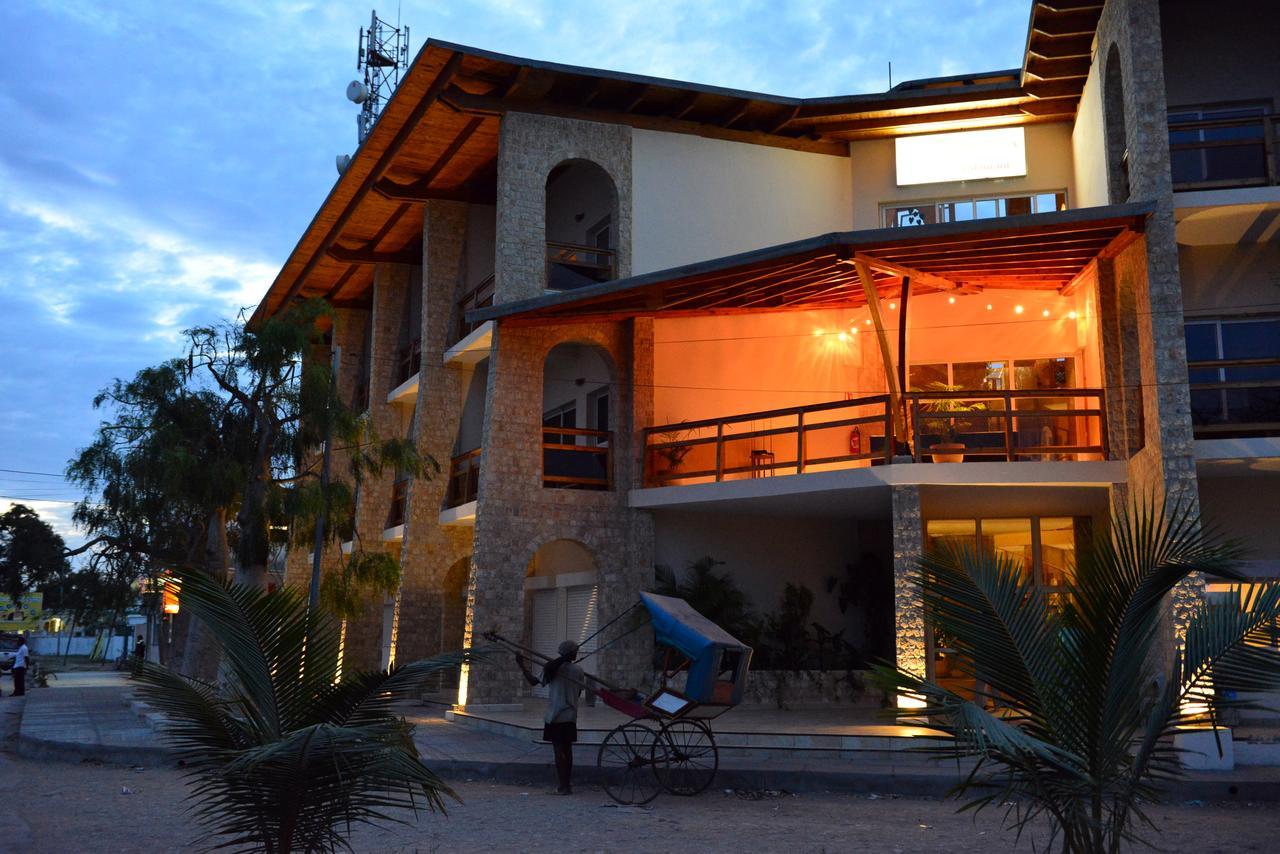 Moringa Hotel Toliara Extérieur photo
